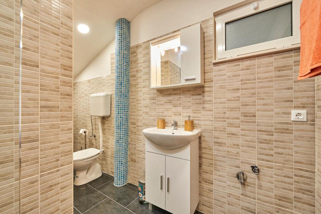 Studio Apartment Bascan โตรกีร์ ภายนอก รูปภาพ
