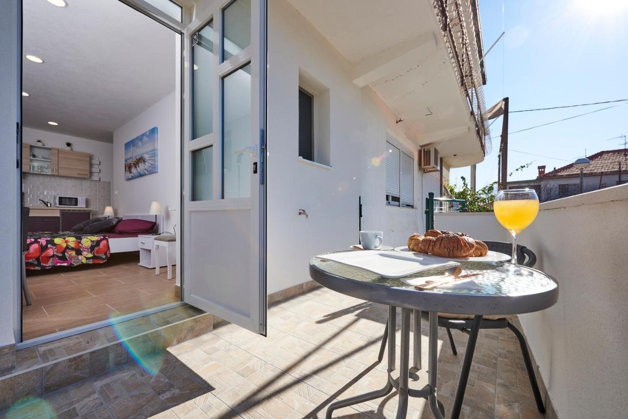Studio Apartment Bascan โตรกีร์ ภายนอก รูปภาพ