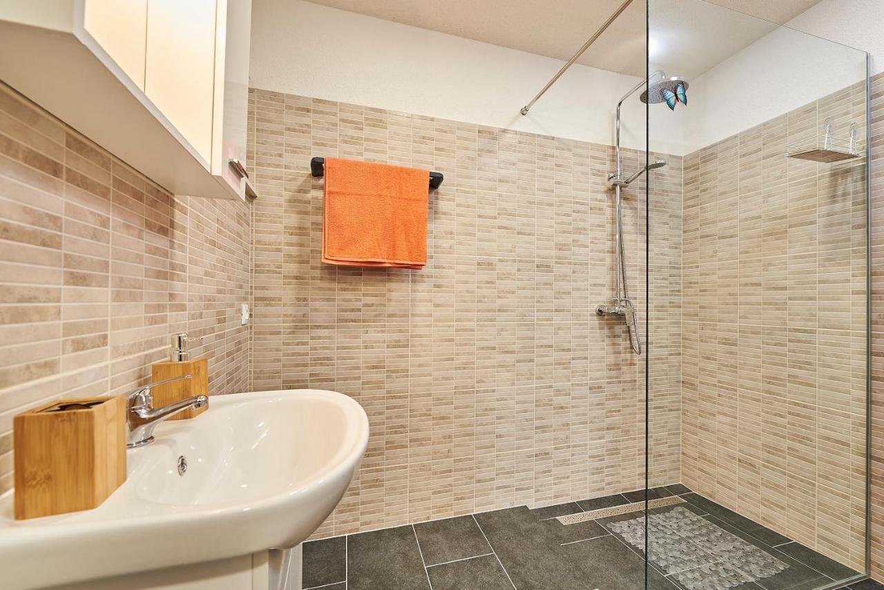 Studio Apartment Bascan โตรกีร์ ภายนอก รูปภาพ